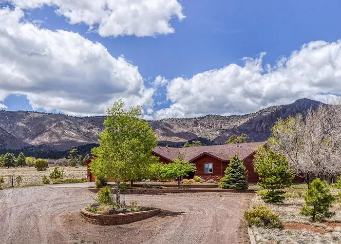 Bunnyland Panoramic Mt. Views Fantastic Backyard Patio Scenic Location In Flagstaff