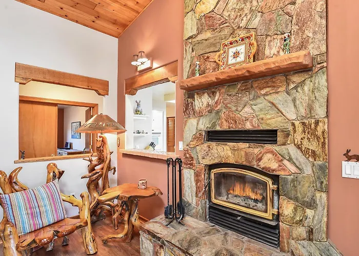 Bunnyland Panoramic Mt. Views Fantastic Backyard Patio Scenic Location In
