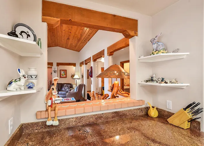 Bunnyland Panoramic Mt. Views Fantastic Backyard Patio Scenic Location In