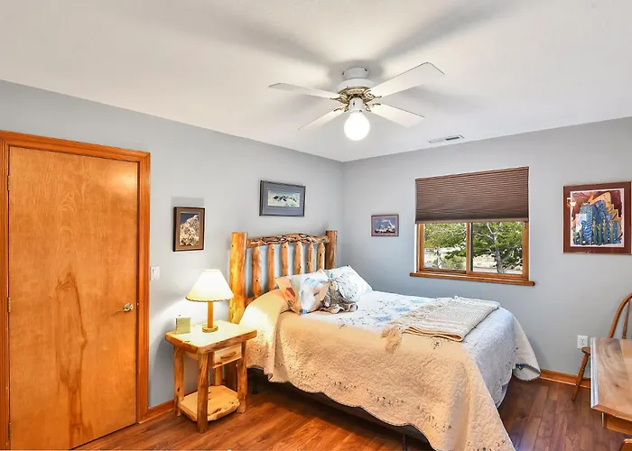 Holiday home Bunnyland Panoramic Mt. Views Fantastic Backyard Patio Scenic Location In Flagstaff