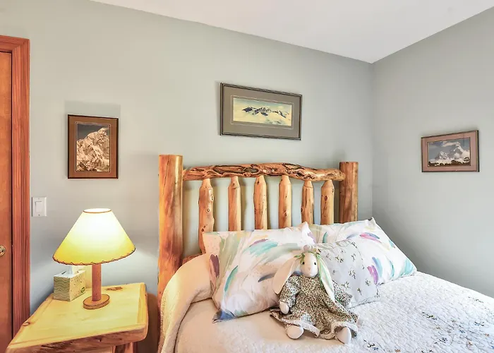 Bunnyland Panoramic Mt. Views Fantastic Backyard Patio Scenic Location In Holiday home