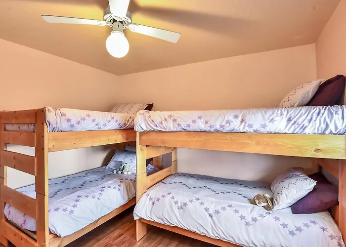 Holiday home Bunnyland Panoramic Mt. Views Fantastic Backyard Patio Scenic Location In