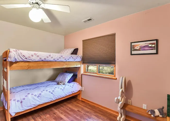 Holiday home Bunnyland Panoramic Mt. Views Fantastic Backyard Patio Scenic Location In Flagstaff