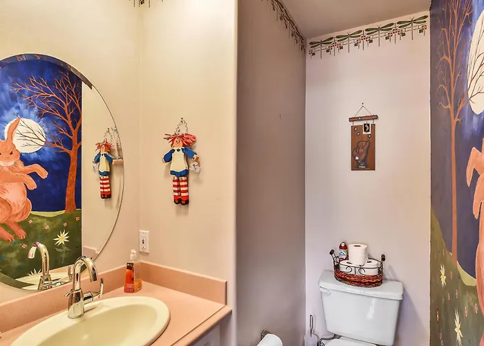 Holiday home Bunnyland Panoramic Mt. Views Fantastic Backyard Patio Scenic Location In