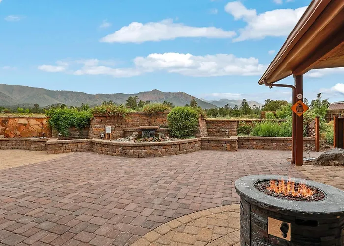 Bunnyland Panoramic Mt. Views Fantastic Backyard Patio Scenic Location In