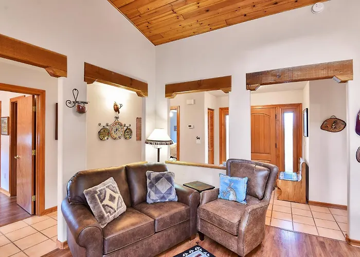 Bunnyland Panoramic Mt. Views Fantastic Backyard Patio Scenic Location In