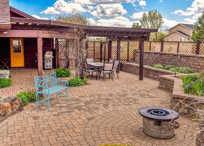 Bunnyland Panoramic Mt. Views Fantastic Backyard Patio Scenic Location In Holiday home